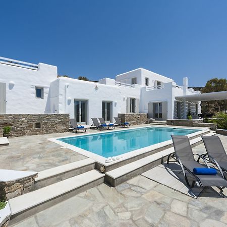Niriides Luxury Villas Алики Экстерьер фото