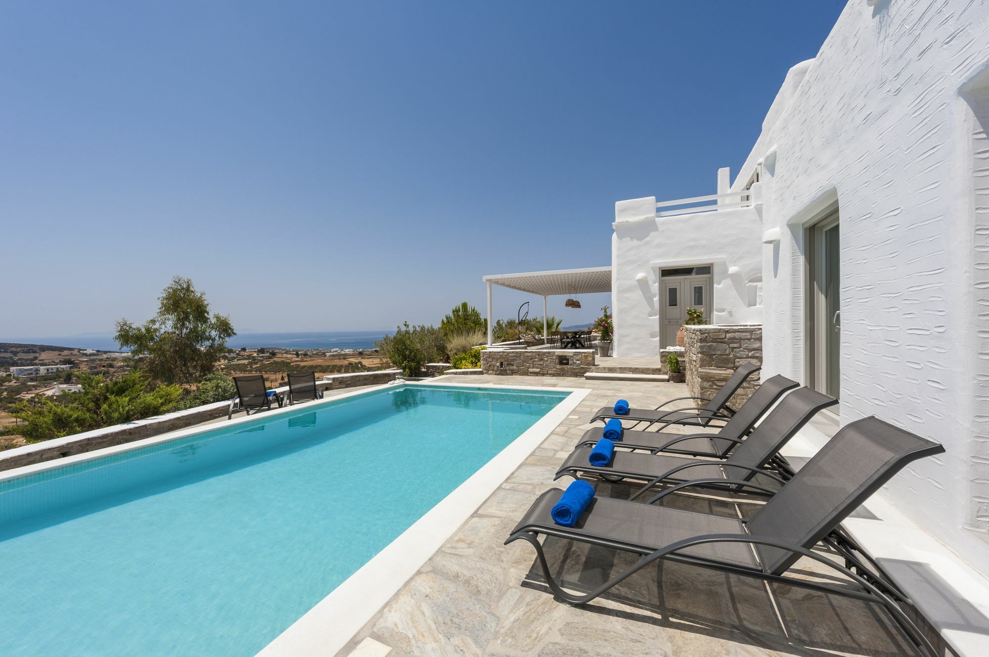 Niriides Luxury Villas Алики Экстерьер фото